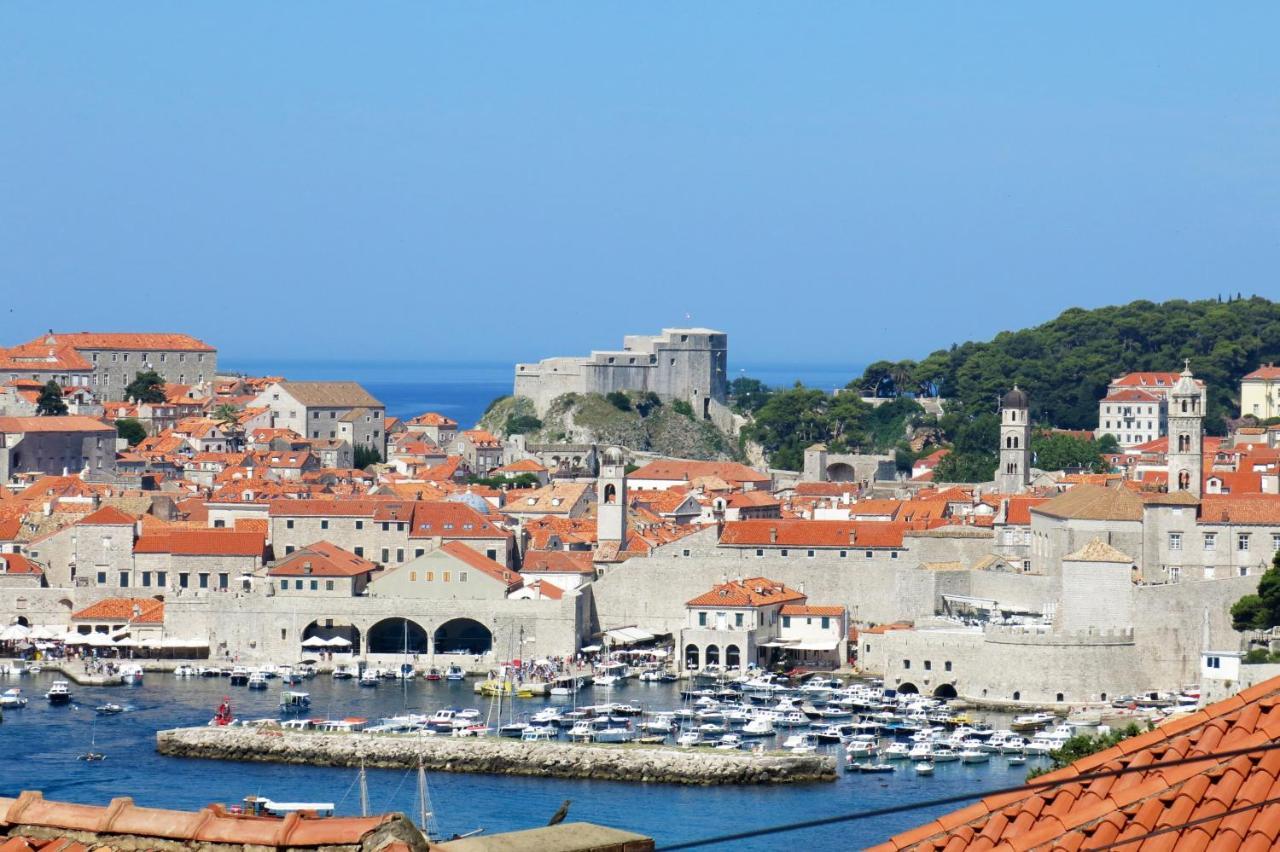 Sunset Over The Dubrovnik'S Old Town ภายนอก รูปภาพ